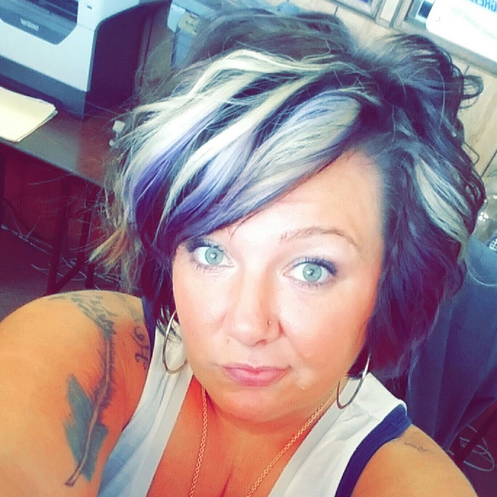 Meet your Posher, Casey